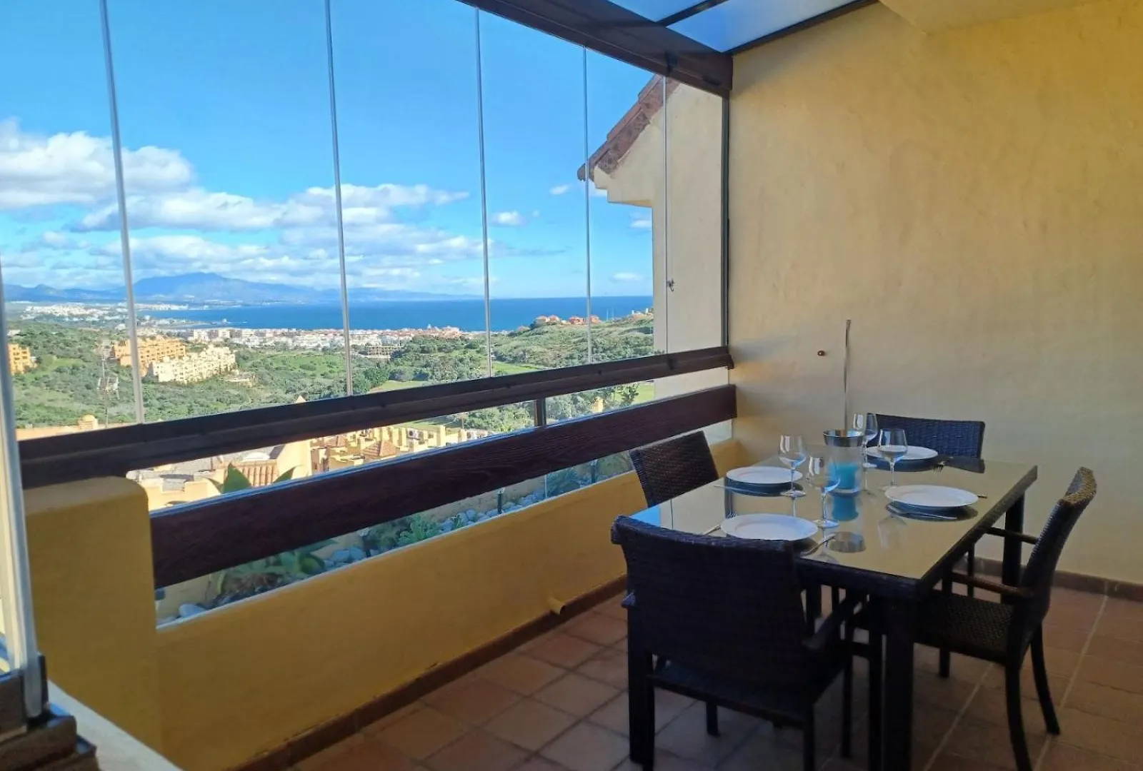 Duquesa Village 2403 location